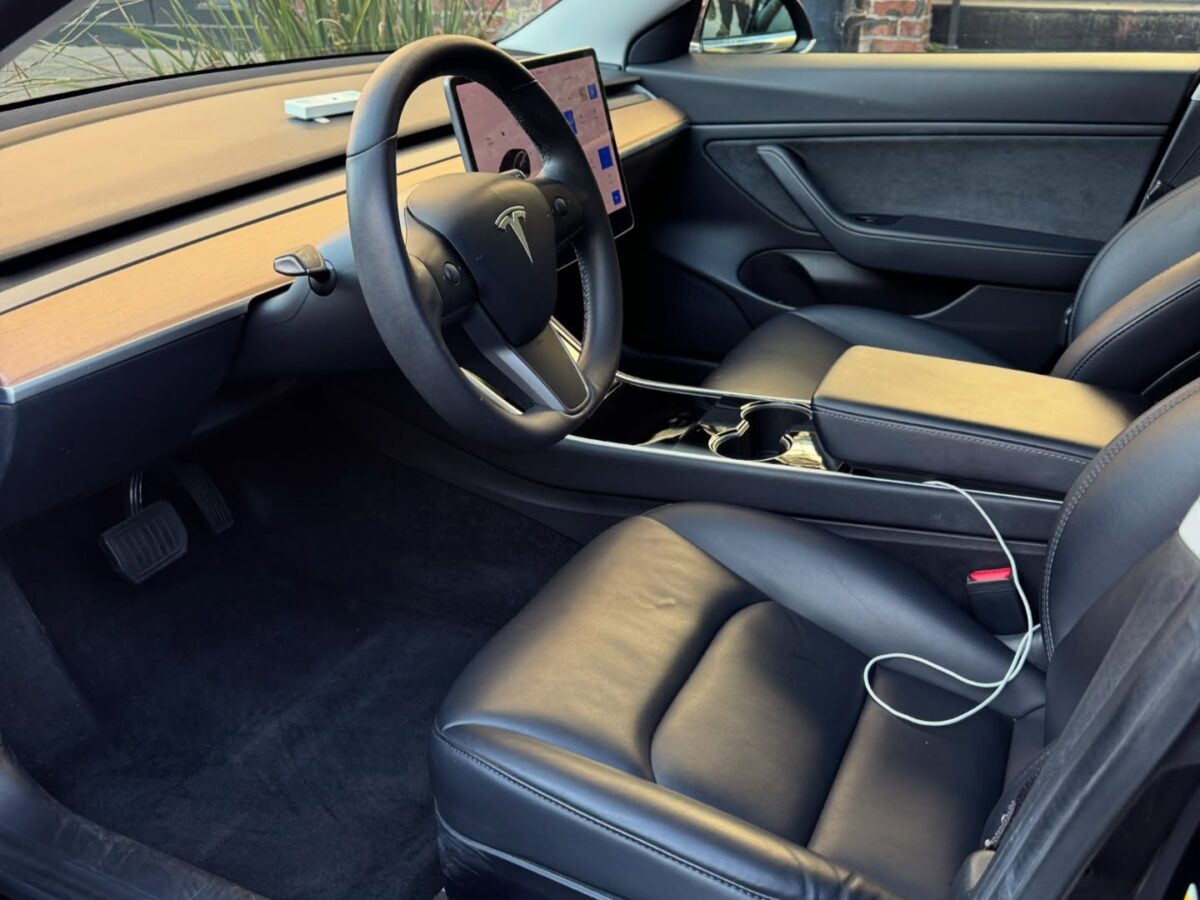 Interior odor treatment and deep cleaning service in San Pablo, California